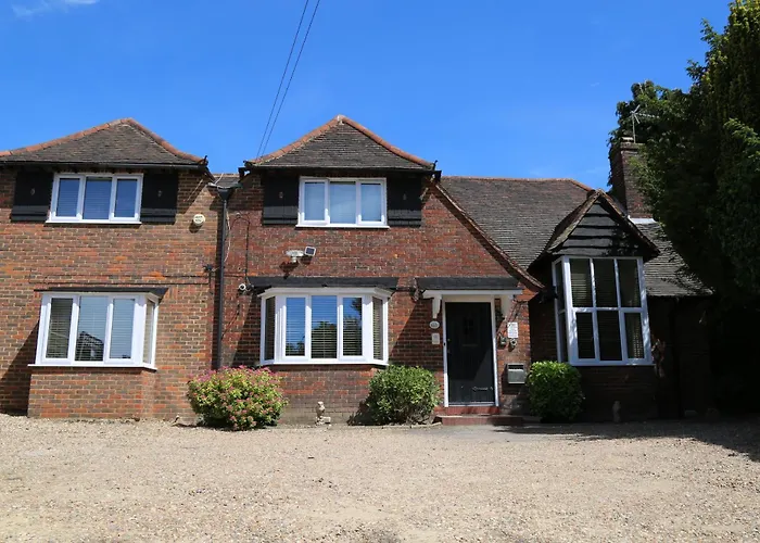 Debden Guest HouseBed and Breakfast